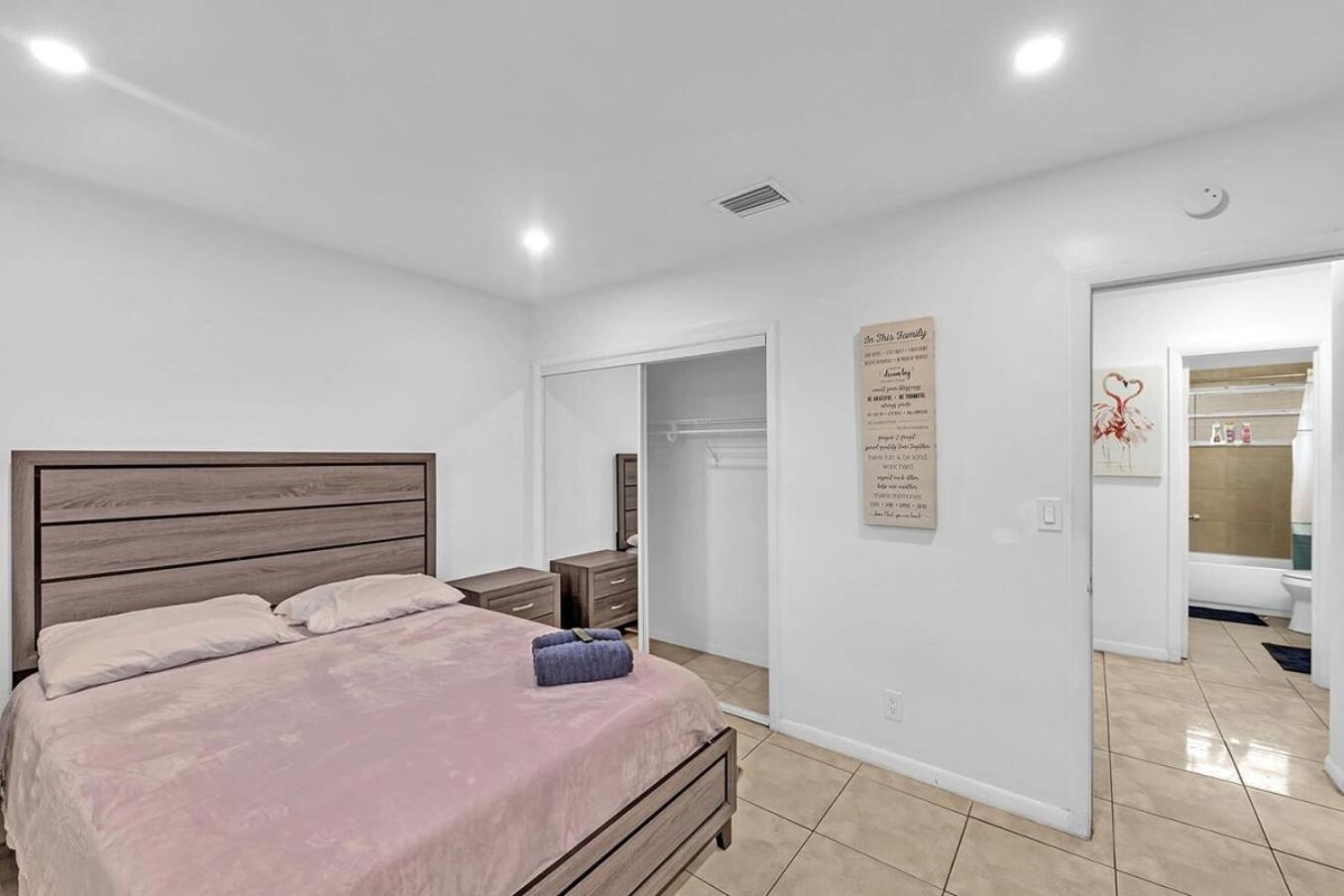 2 Bedroom House Minutes From Beach And Casino Db1 Dania Beach Eksteriør billede